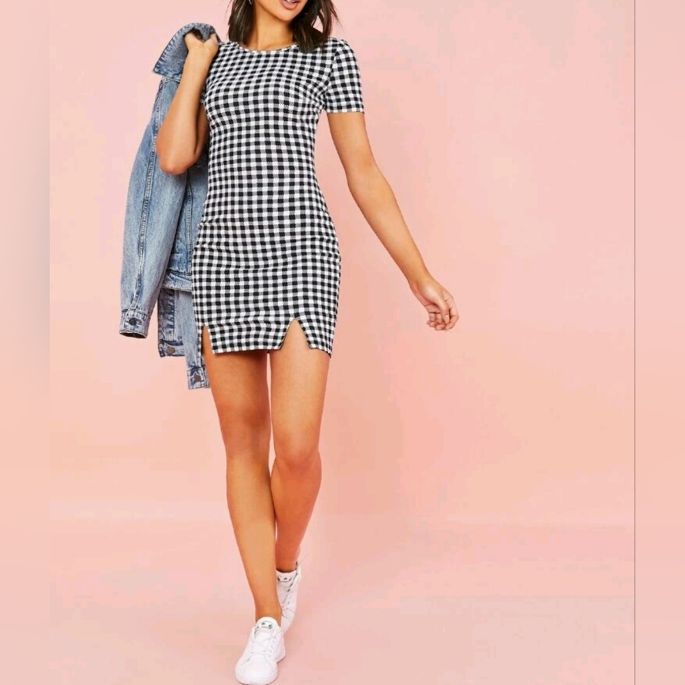 SHEIN Essnce Short Sleeve M-slit Hem Buffalo Plaid Dress